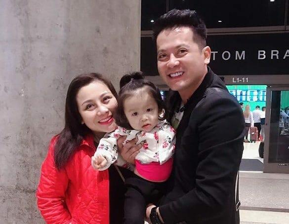  Hoàng Anh đang có cuộc sống bên Mỹ cùng vợ và cô con gái cưng (Ảnh: FBNV). - Tin sao Viet - Tin tuc sao Viet - Scandal sao Viet - Tin tuc cua Sao - Tin cua Sao