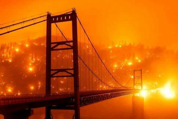 Khói cháy rừng tại Mỹ khiến nguy cơ nhiễm covid-19 tăng cao