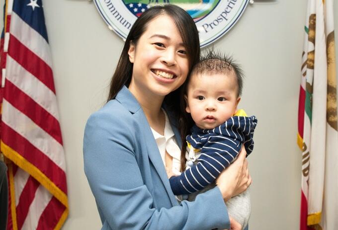 Cô gái gốc Việt trở thành nữ thị trưởng trẻ nhất tại California