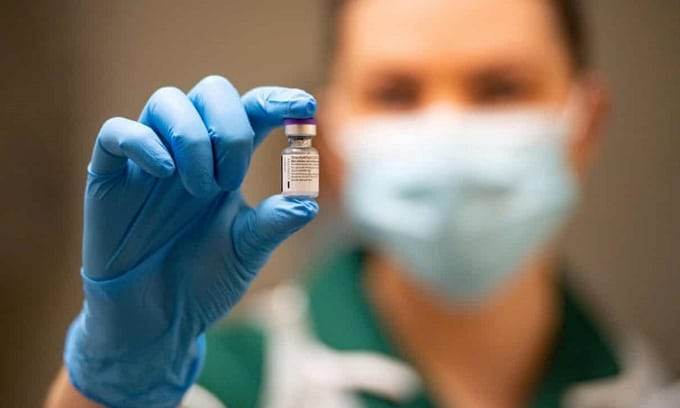 Mỹ điều tra dược sĩ cố ý làm hỏng hàng trăm liều vaccine COVID-19