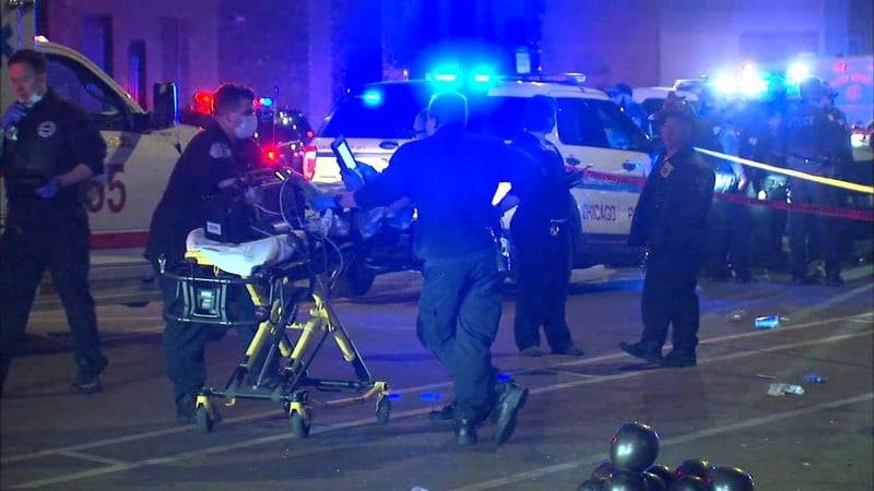 Hiện trường vụ xả súng đẫm máu tại Chicago Mỹ