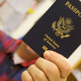 Mỹ mở rộng chương trình gia hạn visa không định cư