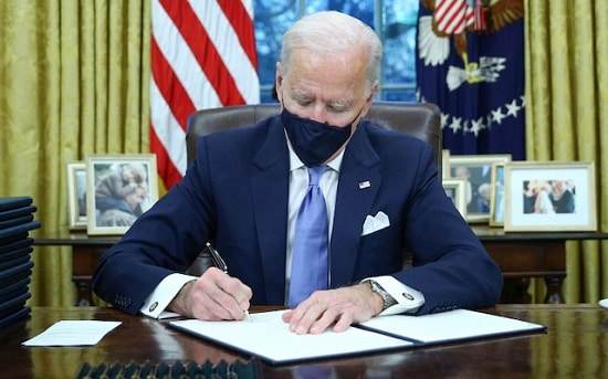 Ông Joe Biden bị 12 bang của Mỹ kiện vì sắc lệnh mới