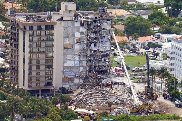 Vụ sập nhà 12 tầng ở Mỹ: 159 người vẫn đang mất tích
