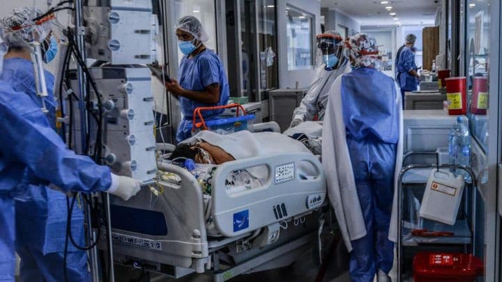 Khủng hoảng tại Mỹ: Nhiều bệnh nhân tử vong vì bệnh viện "hết chỗ"