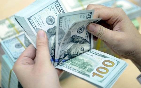 đồng USD giảm mạnh do đại dịch COVID-19 khó kiểm soát tại Mỹ