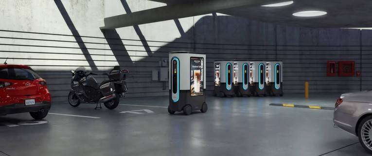 Robot có thể tự chạy đến sạc pin cho ô tô điện ảnh 2