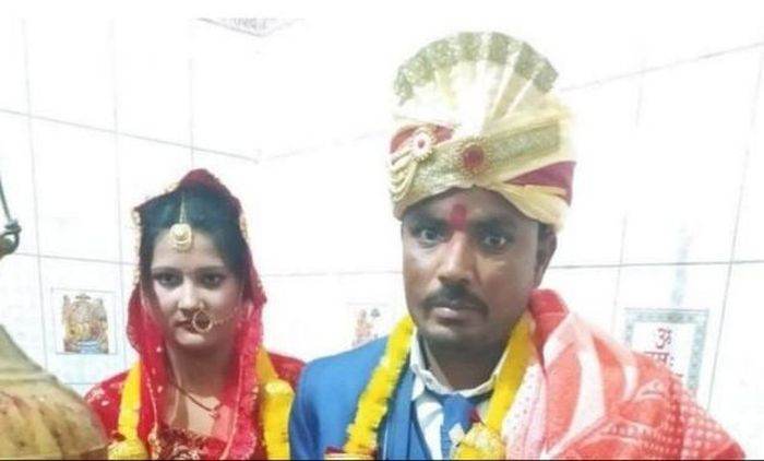 Độc lạ Ấn Độ: Người đàn ông không giữ được vợ, quyết định cưới luôn vợ của kẻ "cắm sừng" mình