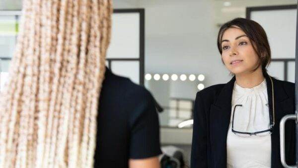 Các rào cản khi tìm việc ở Úc đối với người di cư