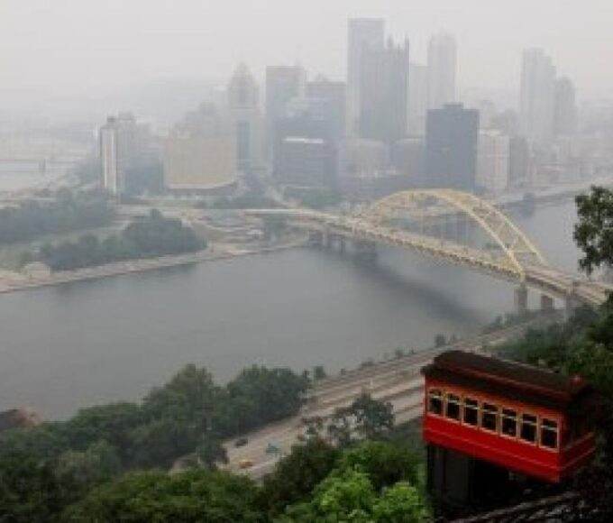 Hơn 100 triệu người Mỹ gặp nguy hiểm khi khói cháy rừng ở Canada lan rộng