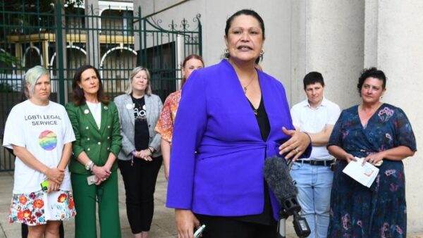 Queensland (Úc) thông qua sửa đổi giới tính trong giấy khai sinh